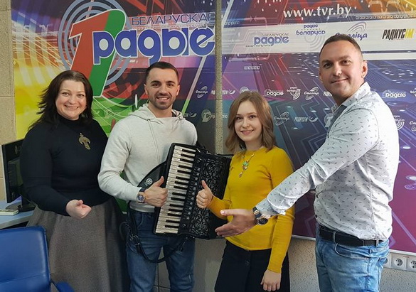 Под звуки цимбал и аккордеона создаем «Настрой!» (видео+аудио)