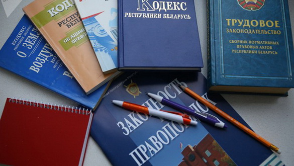 Трудовой кодекс: при обновлении учтено большинство предложений от профсоюзов – «Актуальный микрофон» (видео+аудио)