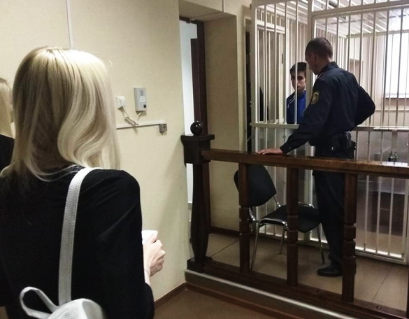 Закон против наркотиков — строго, но справедливо! – «Актуальный микрофон» (видео+аудио) Закон против наркотиков — строго, но справедливо! – «Актуальный микрофон» (видео+аудио)