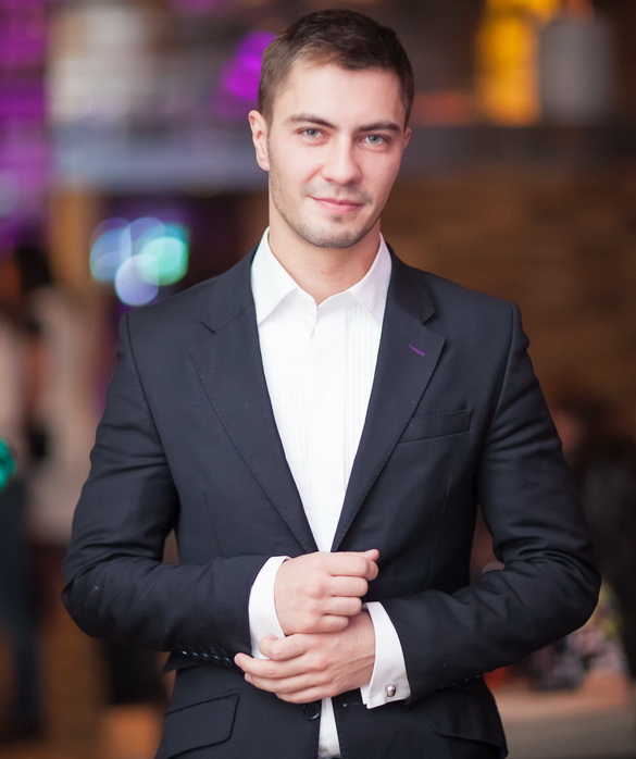 Дмитрий Каминский «зарядил» именную воду от авторского музыкального альбома! — «Настрой!» (видео+аудио)