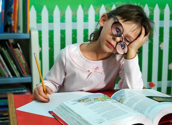 Домашнее задание – где границы обязанностей детей и родителей? – «Семейная программа» (видео+аудио)