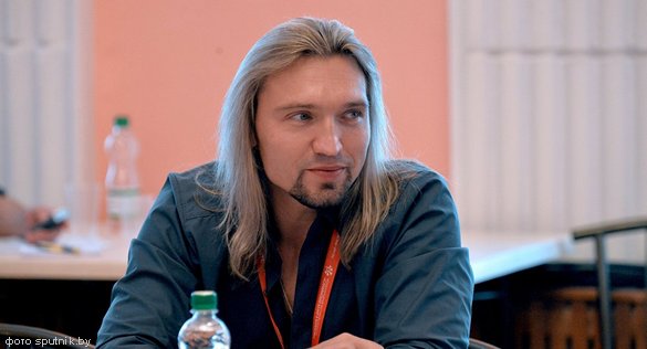 «Приятно, когда люди поют мои песни!» - Пётр Елфимов в программе «Нясумны перапынак» (аудио)