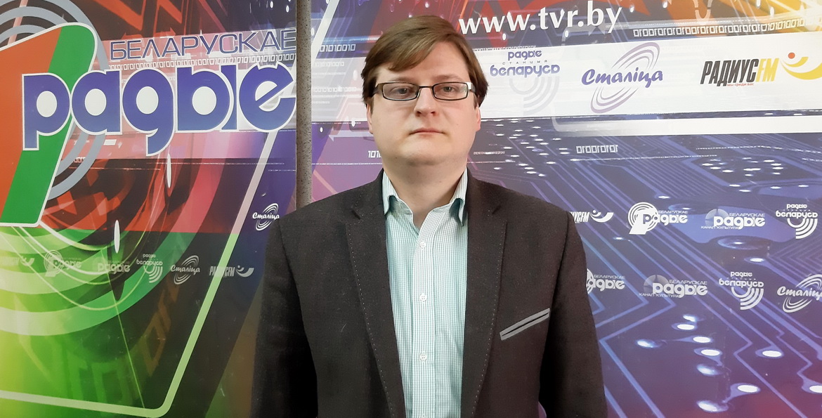 АБМЯРКОЎВАЕМ ПРАЕКТ БУДУЧАЙ КАНСТЫТУЦЫІ З ПЯТРОМ ПЯТРОЎСКІМ (аўдыё)