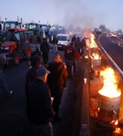 ЛАЗОРКИНА И БОГОДЕЛЬ О НОВОМ ГЛАВКОМЕ ВСУ СЫРСКОМ И ПРОТЕСТАХ В ЕВРОПЕ