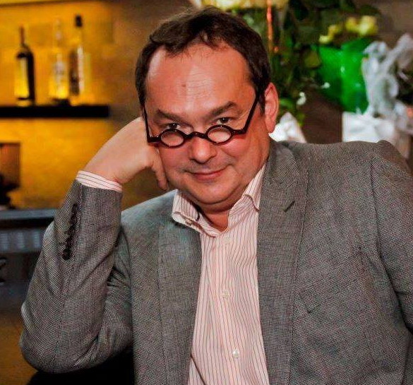 «Давайте подумаем вместе. Краткий экскурс в ещё недавнюю историю...» Радиоблог Валерия Радуцкого (аудио)